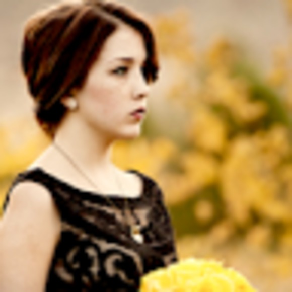 Meet your Posher, Eden - Picture 1 of 1